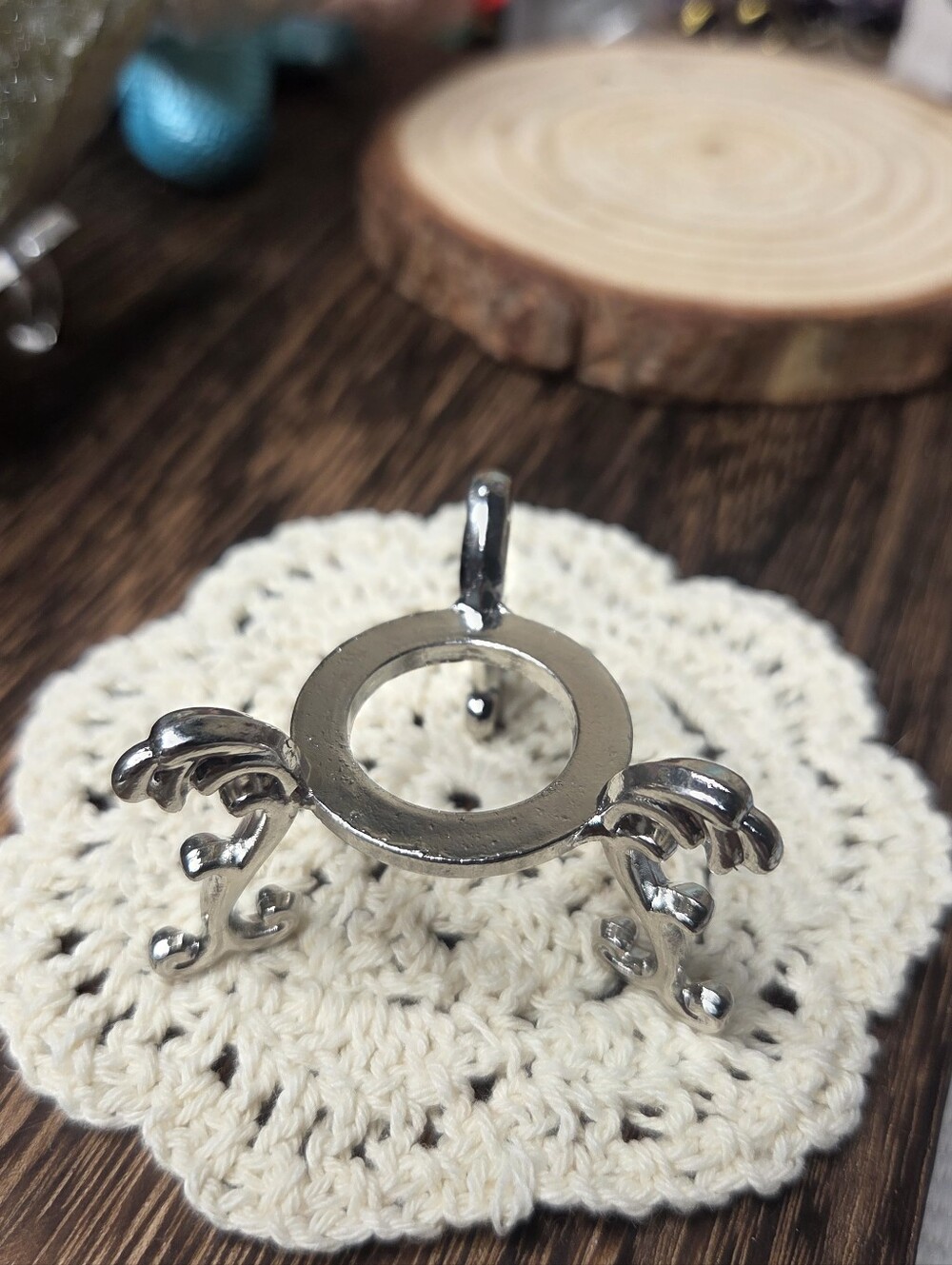 Silver Sphere holder For 2 -3 In Sphere